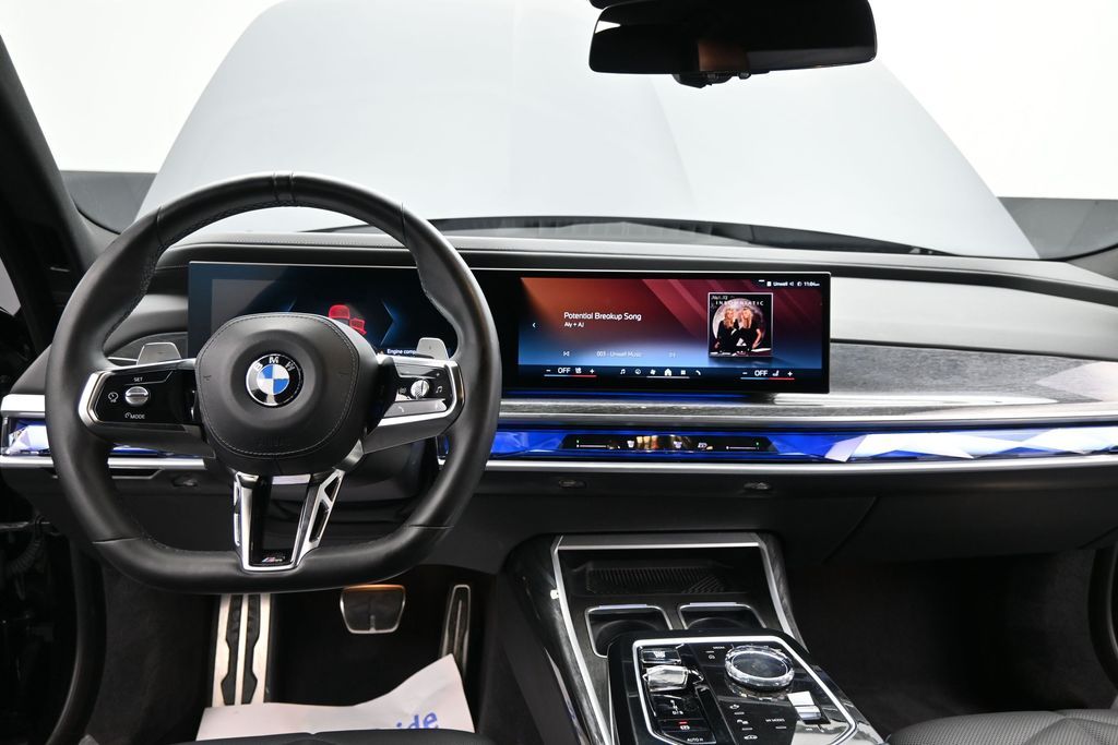 2023 BMW 7 Series 740i - Photo 32