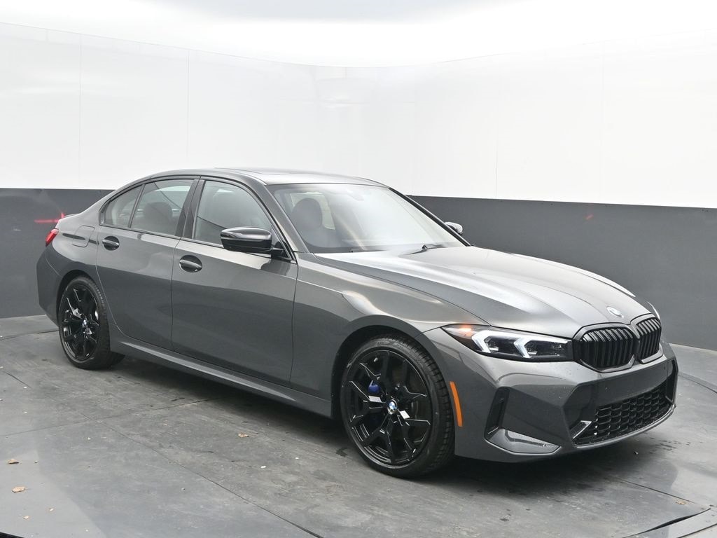 2026 BMW 3 Series 330i's photo