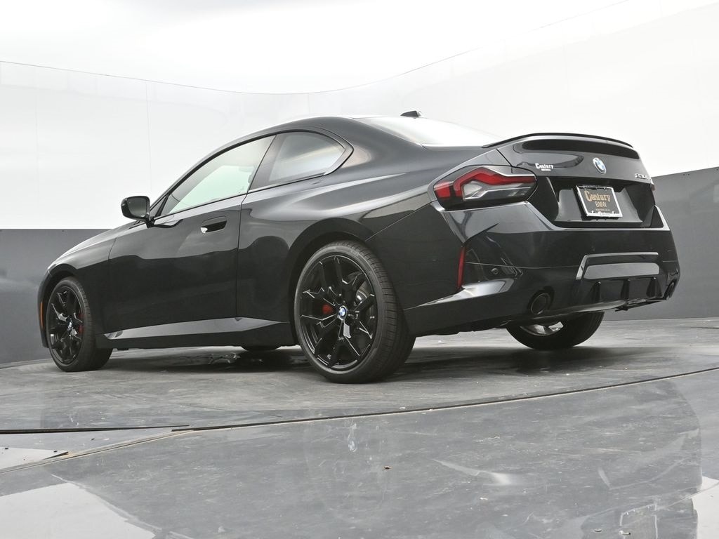 2025 BMW 2 Series 230i - Photo 32