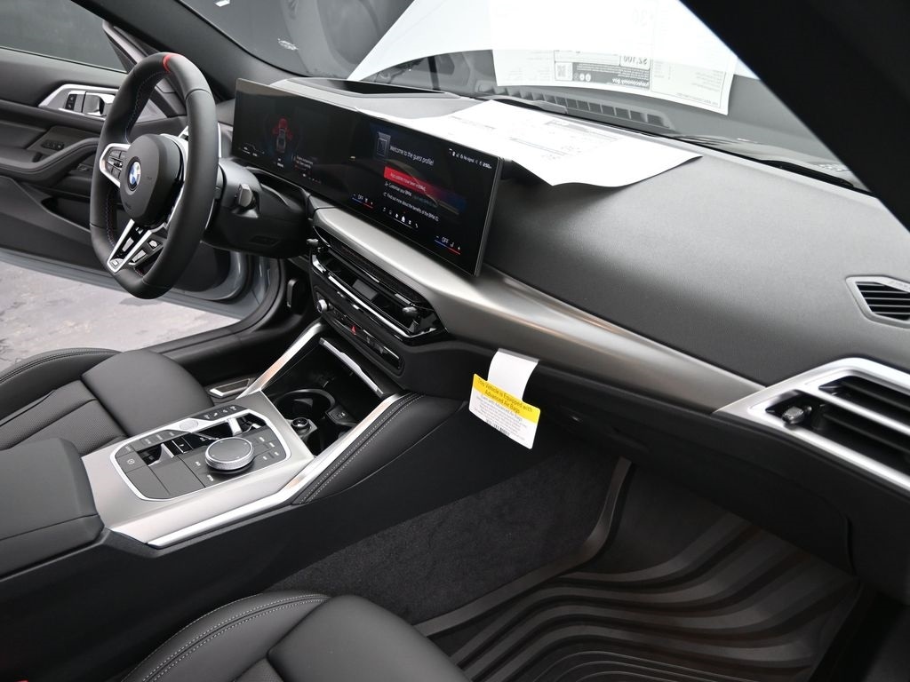 2026 BMW 4 Series M440i - Photo 26