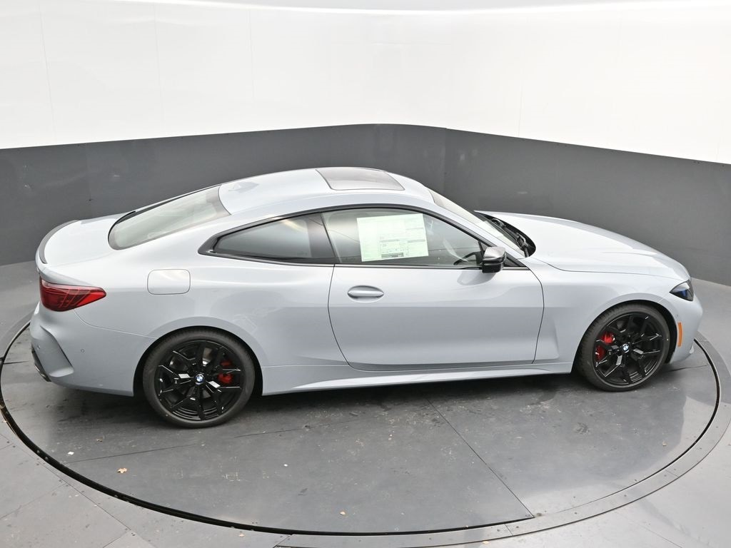 2026 BMW 4 Series M440i - Photo 47