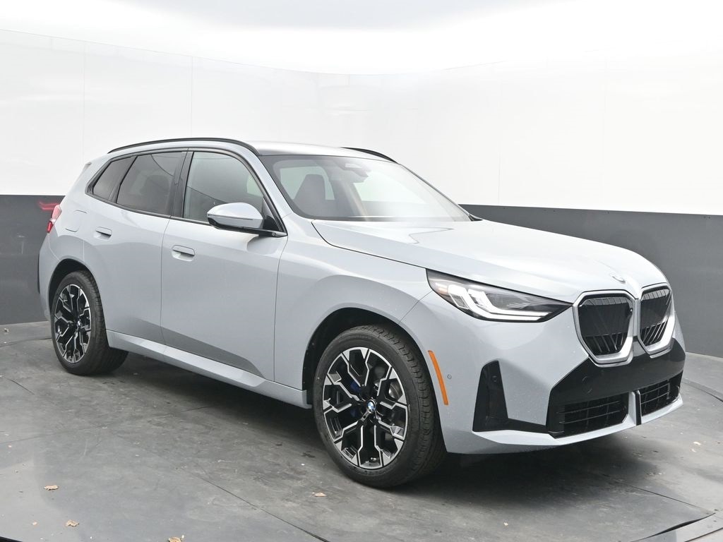 2026 BMW X3 30's photo