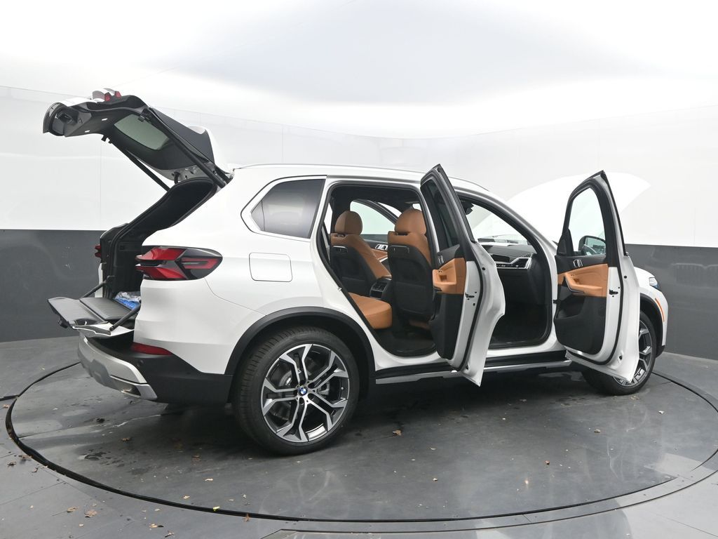 2026 BMW X5 50e - Photo 56