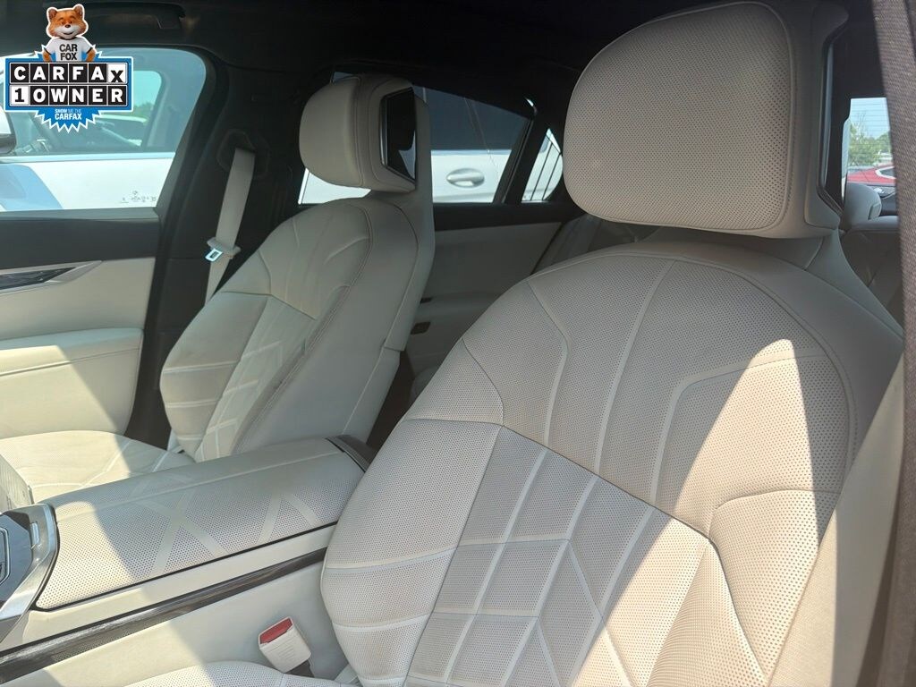 Certified 2024 BMW 7 Series Sedan