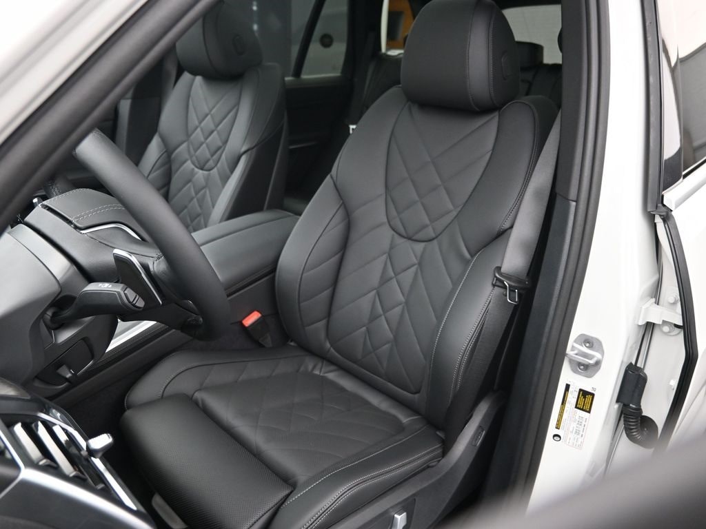 2026 BMW X5 40i - Photo 13