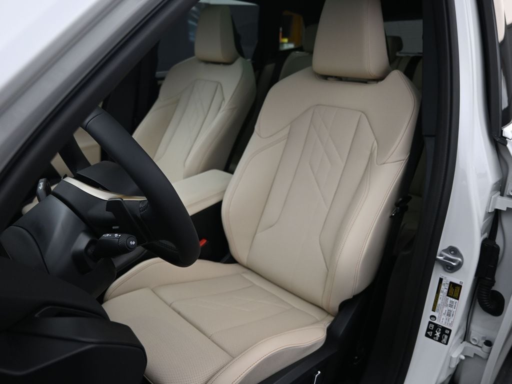 2025 BMW X3 30 - Photo 13