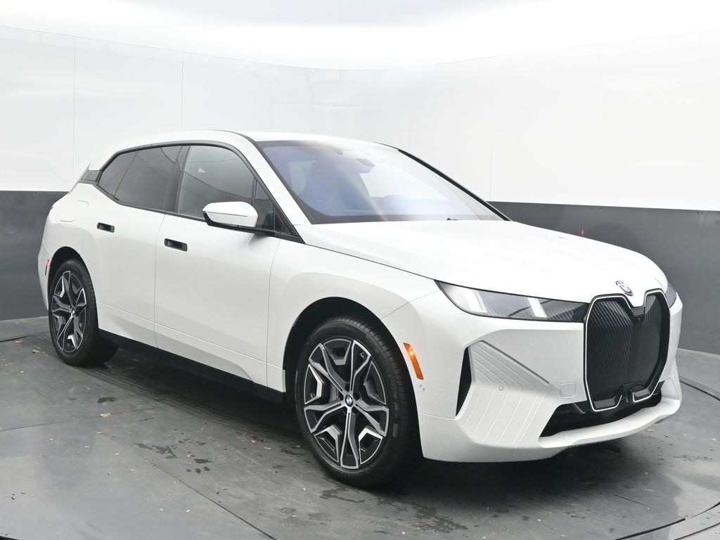 2026 BMW iX 45's photo