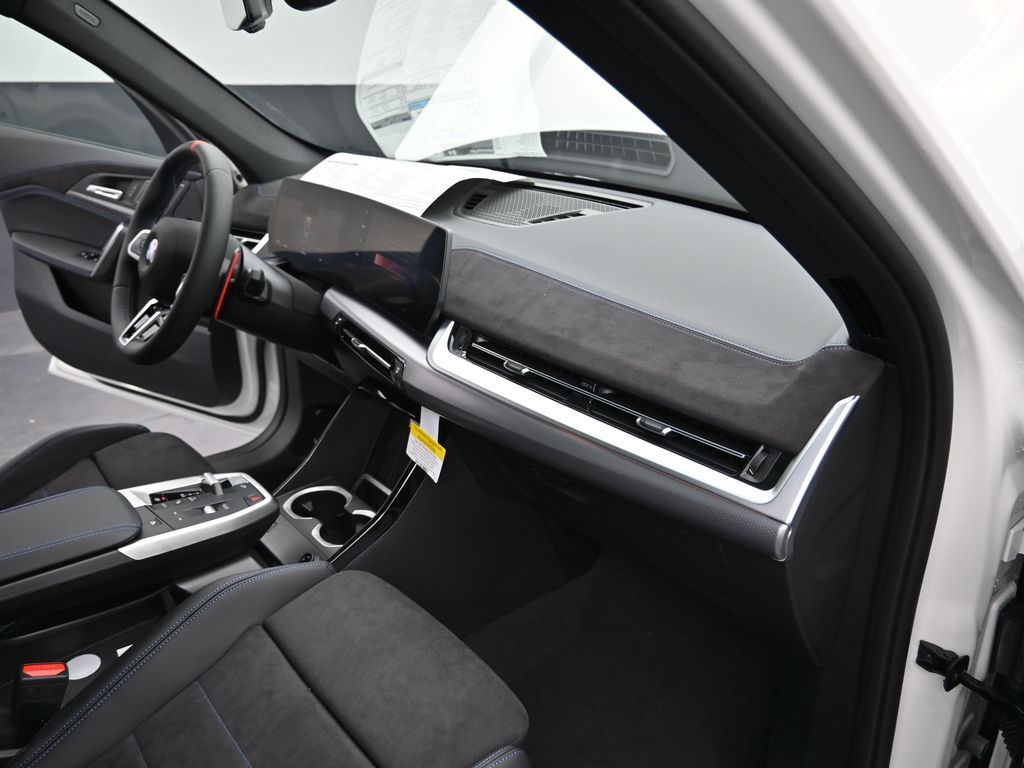 2026 BMW X1 M35i - Photo 26