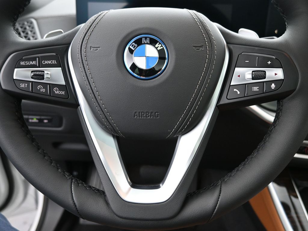 2026 BMW X5 50e - Photo 17