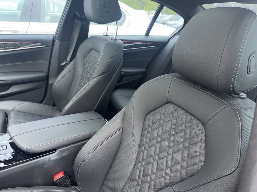 Certified 2022 BMW 5 Series Sedan