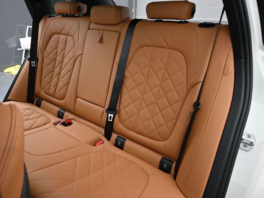 2026 BMW X5 50e - Photo 38