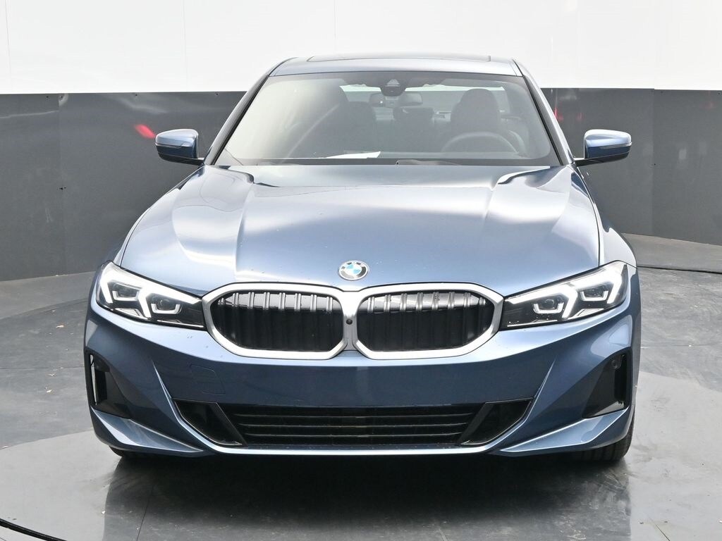 2025 Bmw 330i photo 2