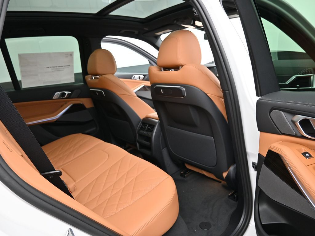 2026 BMW X5 50e - Photo 30