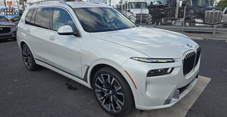 2024 BMW X7 xDrive40i's photo