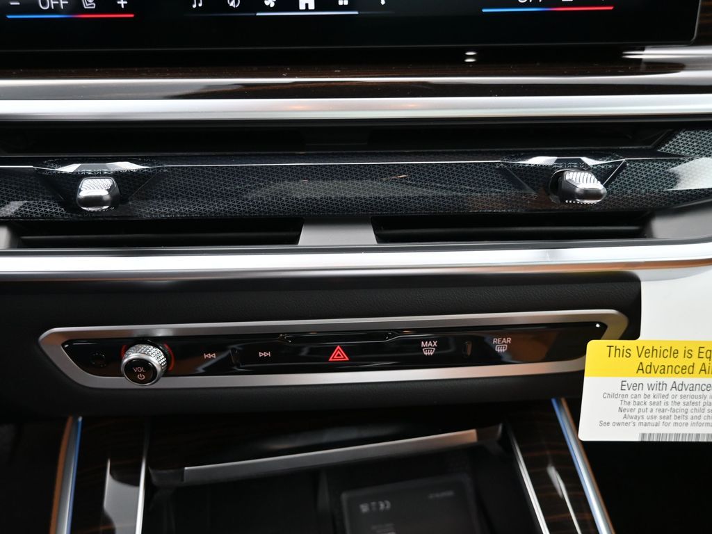 2026 BMW X5 50e - Photo 21