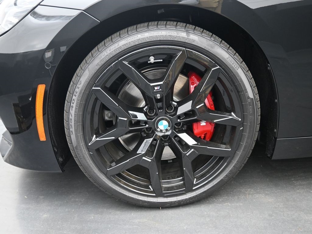 2025 BMW 2 Series 230i - Photo 9