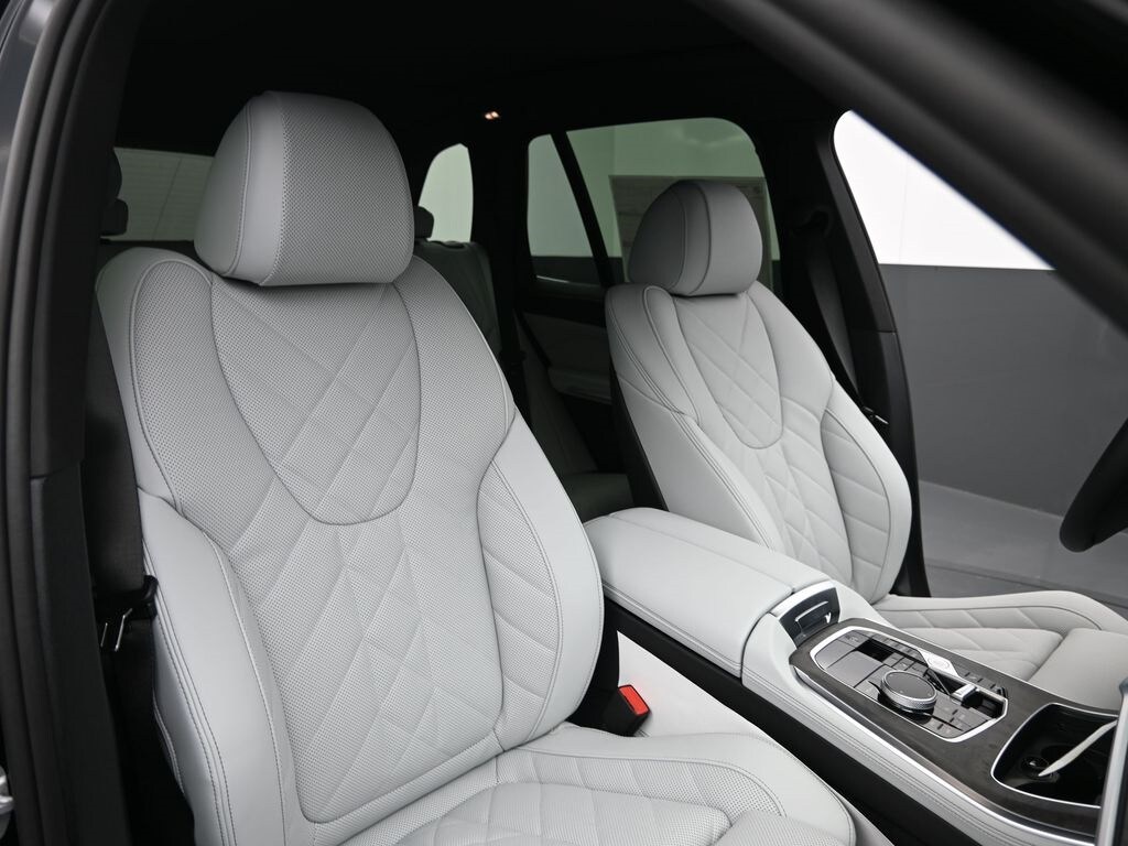 2026 BMW X5 40i - Photo 22