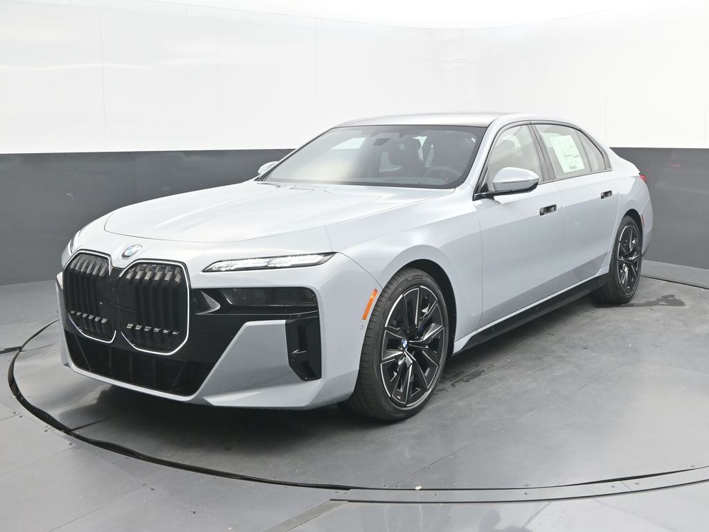 2026 BMW 7 Series 740i Sedan's photo