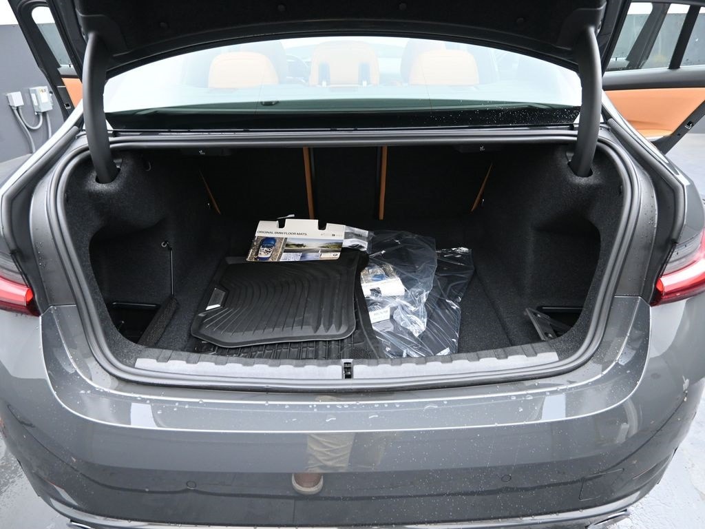 2026 BMW 3 Series 330i - Photo 27