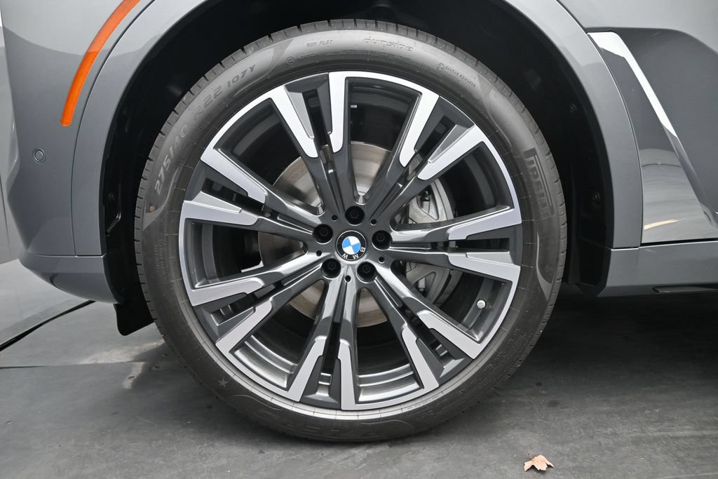 New 2027 BMW X7 xDrive40i SUV