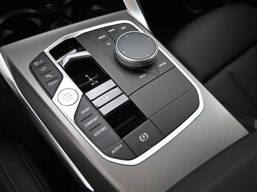 2026 BMW 4 Series M440i - Photo 18