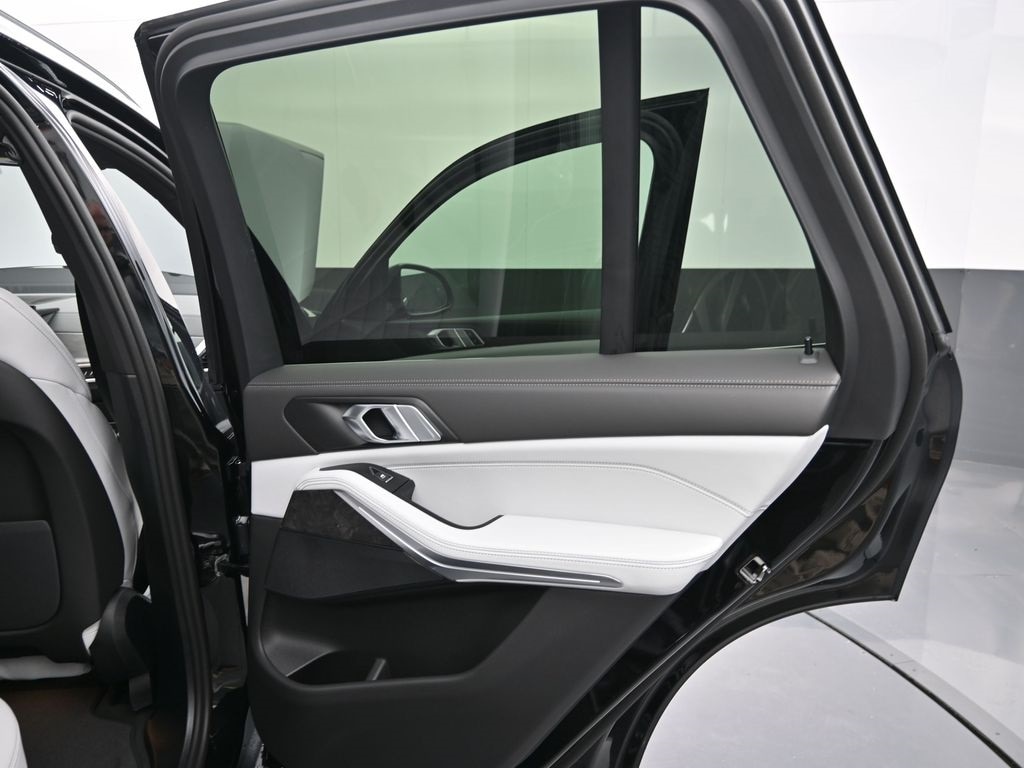 2026 BMW X5 40i - Photo 23