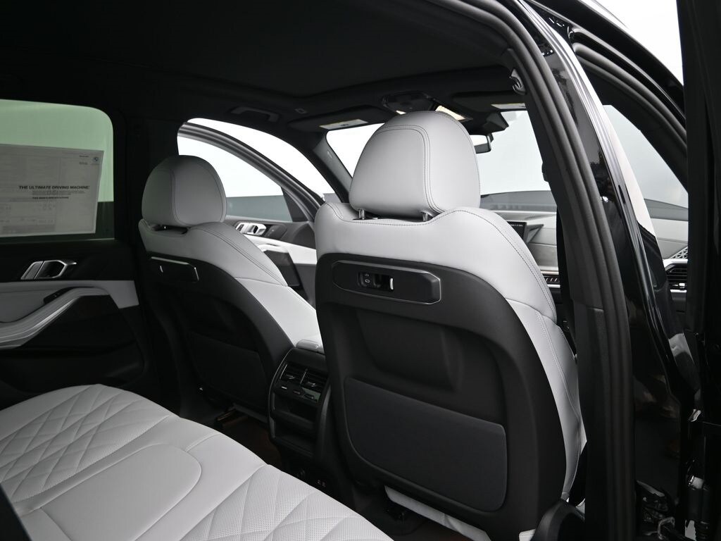 2026 BMW X5 40i - Photo 24