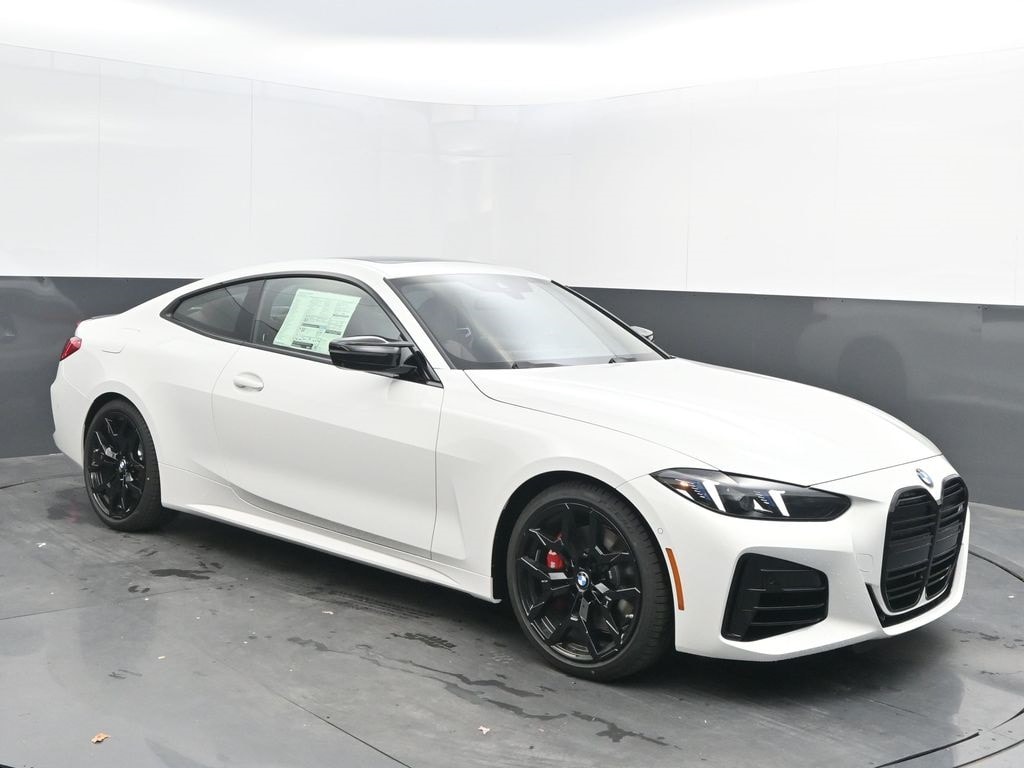 2026 BMW 4 Series M440i's photo