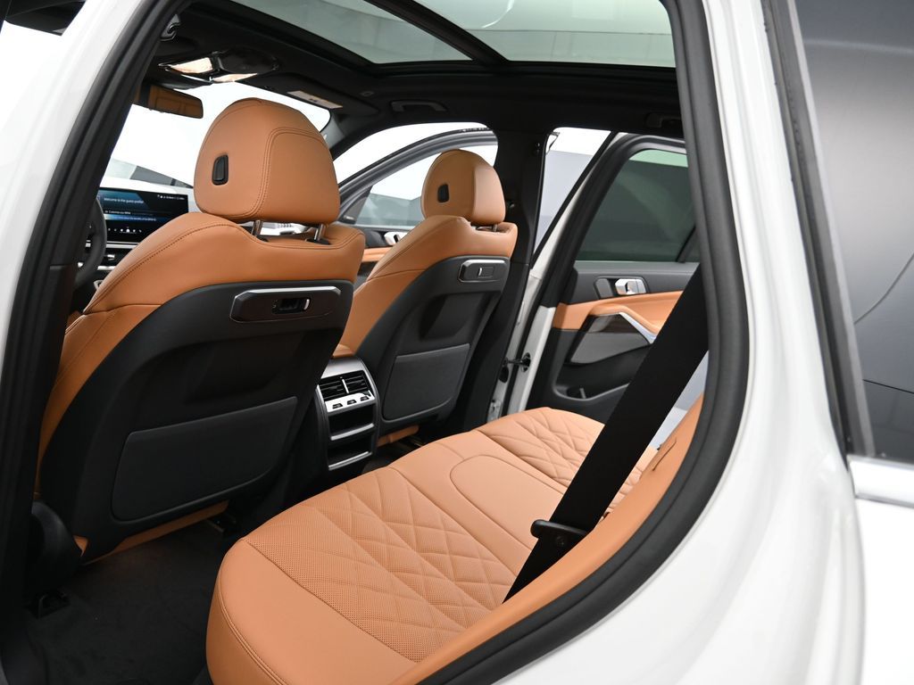 2026 BMW X5 50e - Photo 36