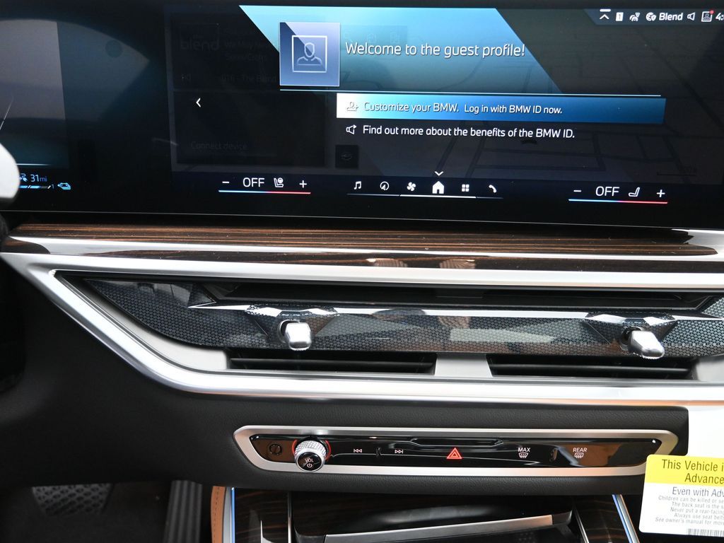 2026 BMW X5 50e - Photo 22