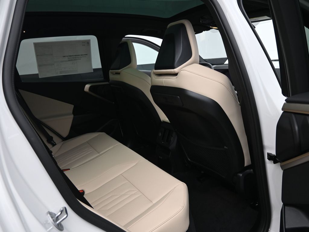 2025 BMW X3 30 - Photo 23