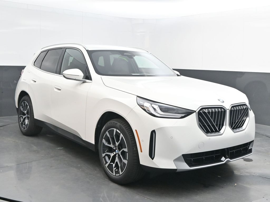 2026 BMW X3 30's photo