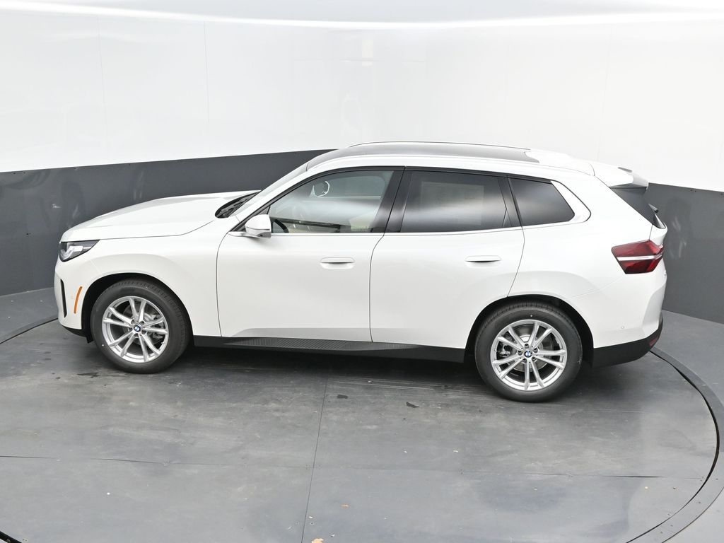 2025 BMW X3 30 - Photo 34