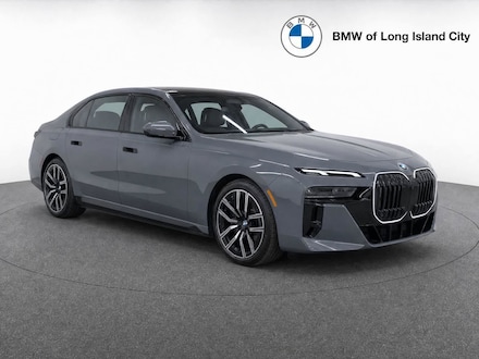 2026 BMW 740i xDrive Sedan