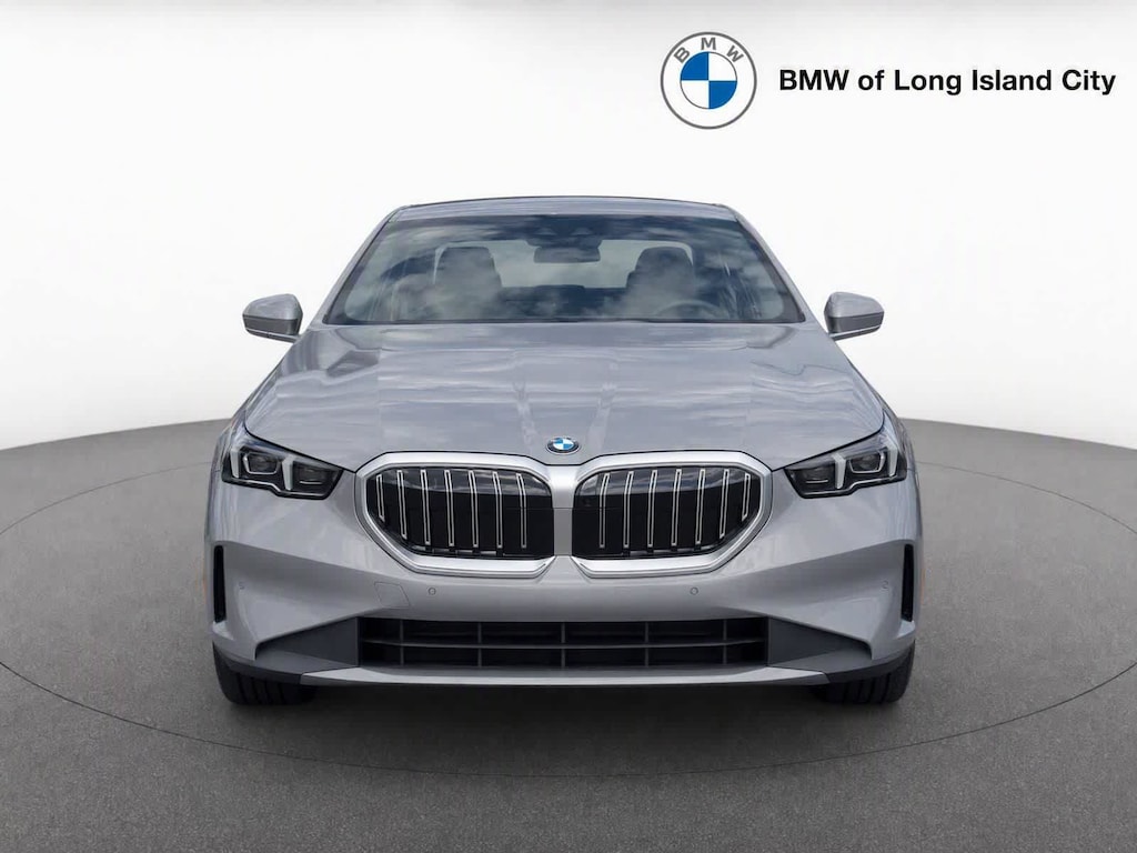 New 2026 BMW 530i xDrive Sedan
