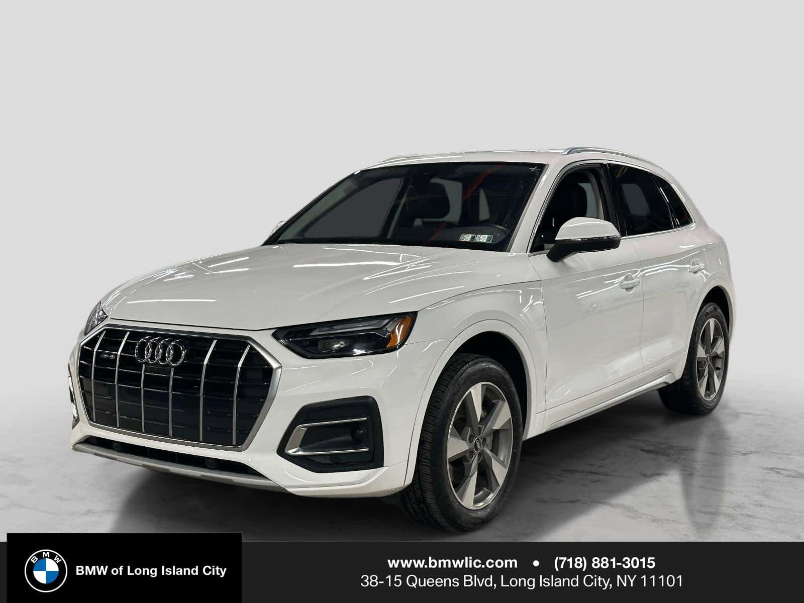 2022 Audi Q5 40 Premium Plus's photo