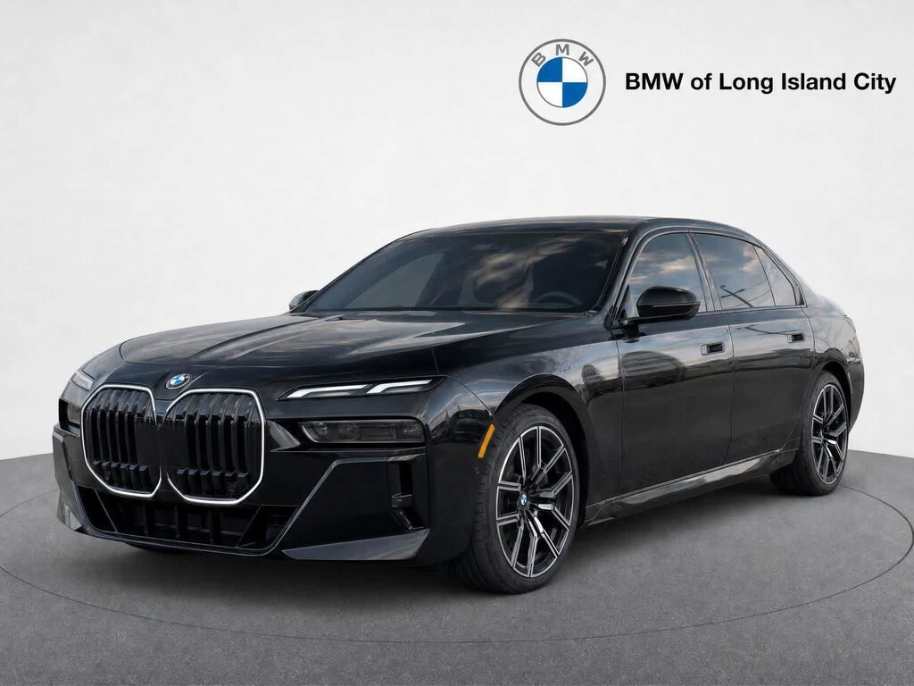 New 2026 BMW 740i xDrive Sedan