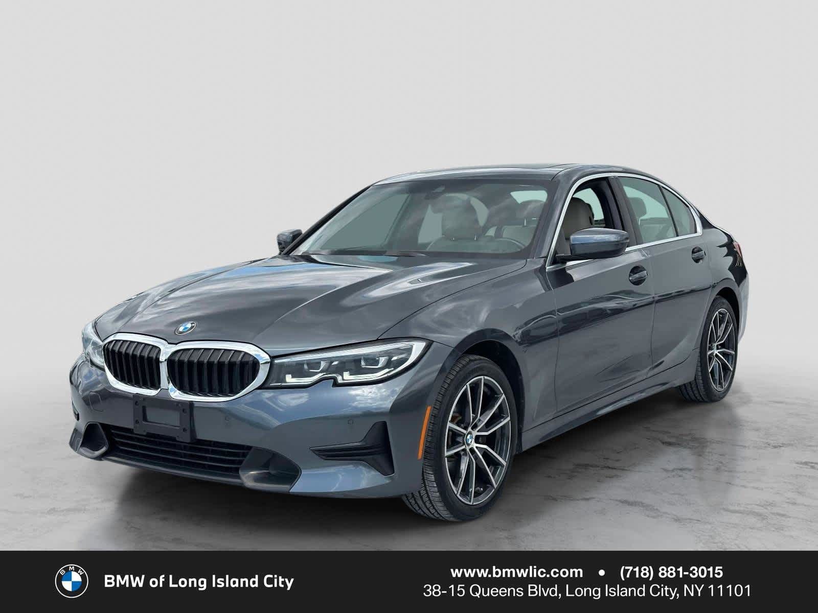 2022 BMW 3 Series 330i xDrive Sedan's photo