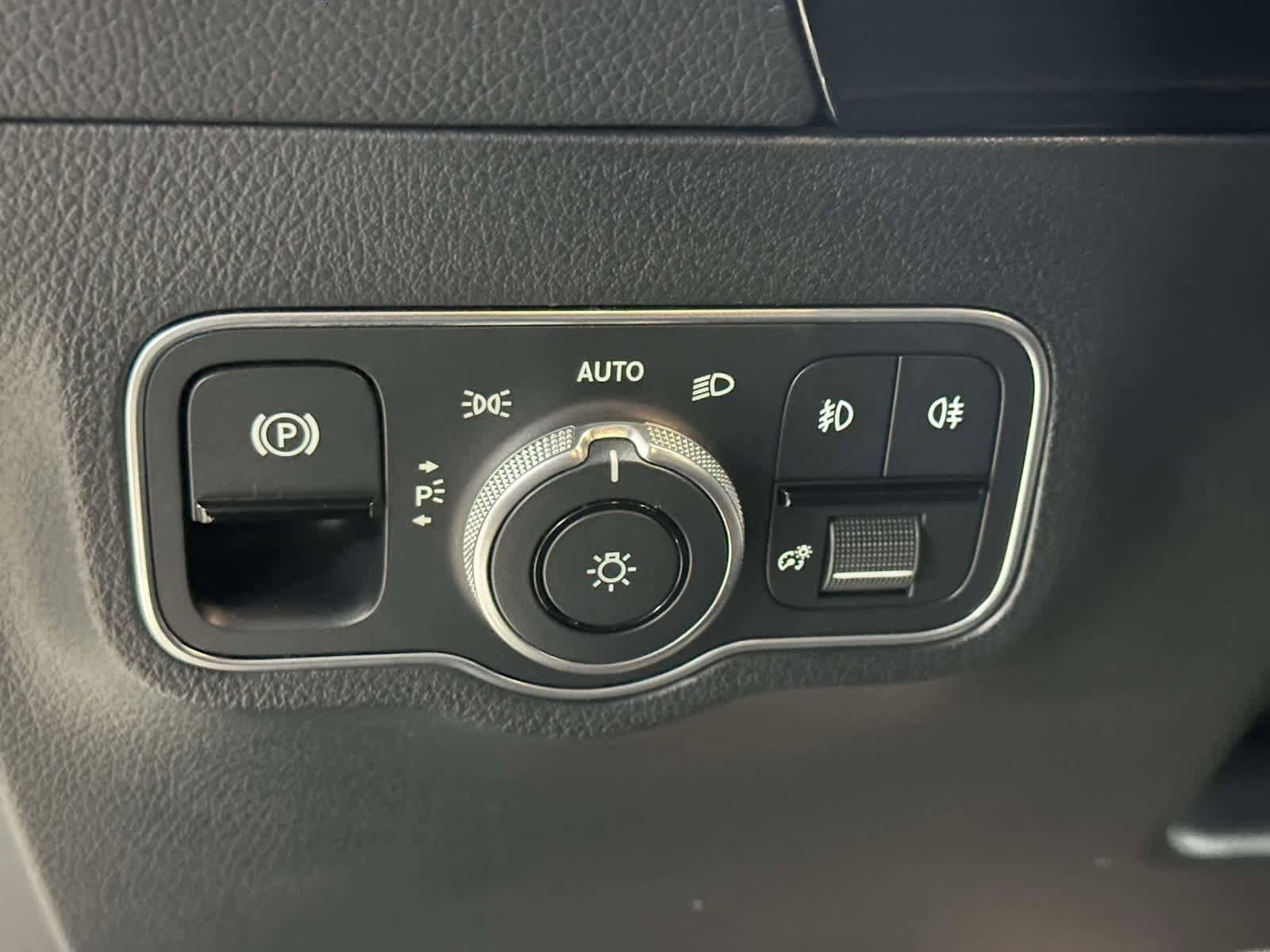 2023 Mercedes-Benz GLA Base - Photo 21
