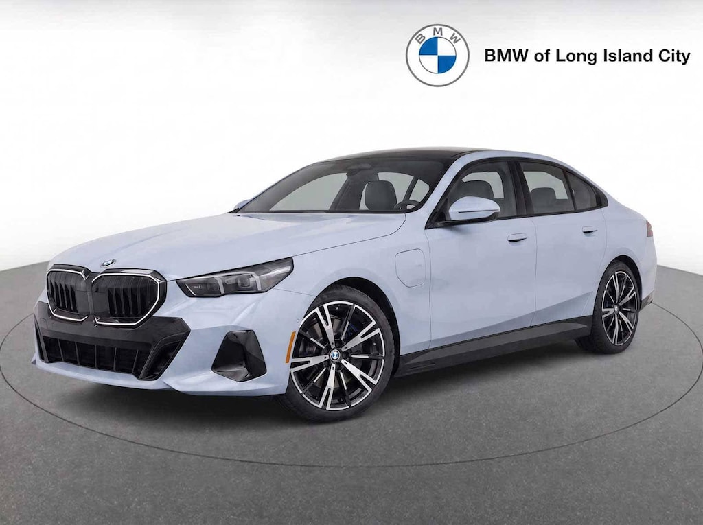 New 2027 BMW 550e xDrive Sedan