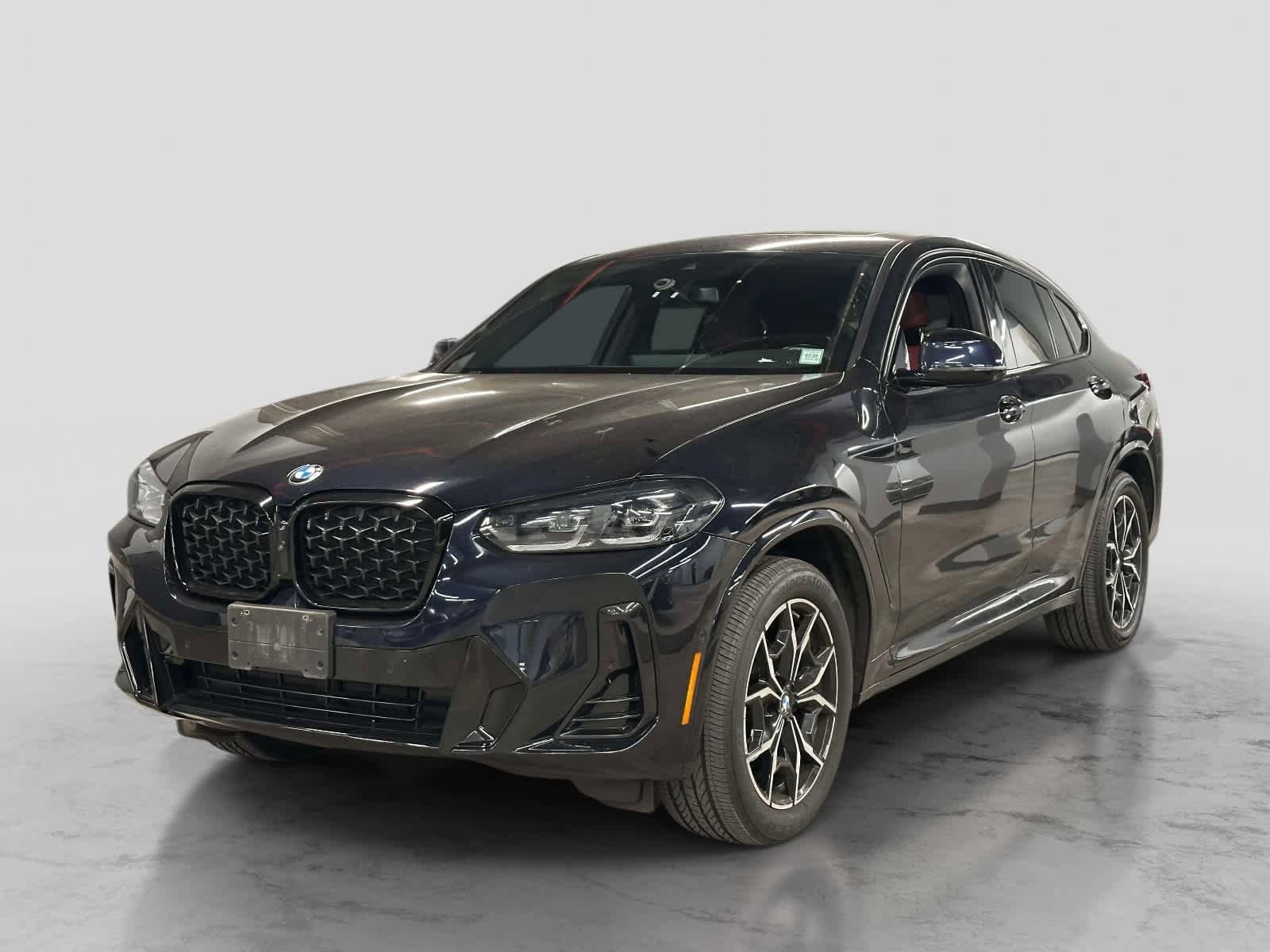 2023 BMW X4 xDrive30i's photo