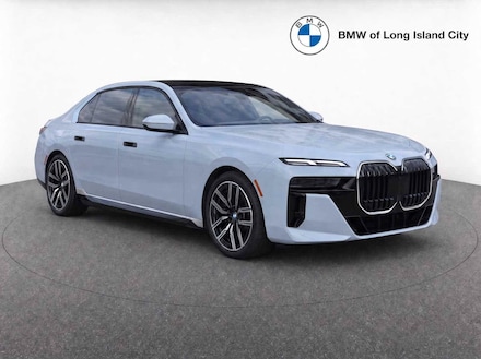 2026 BMW 740i xDrive Sedan