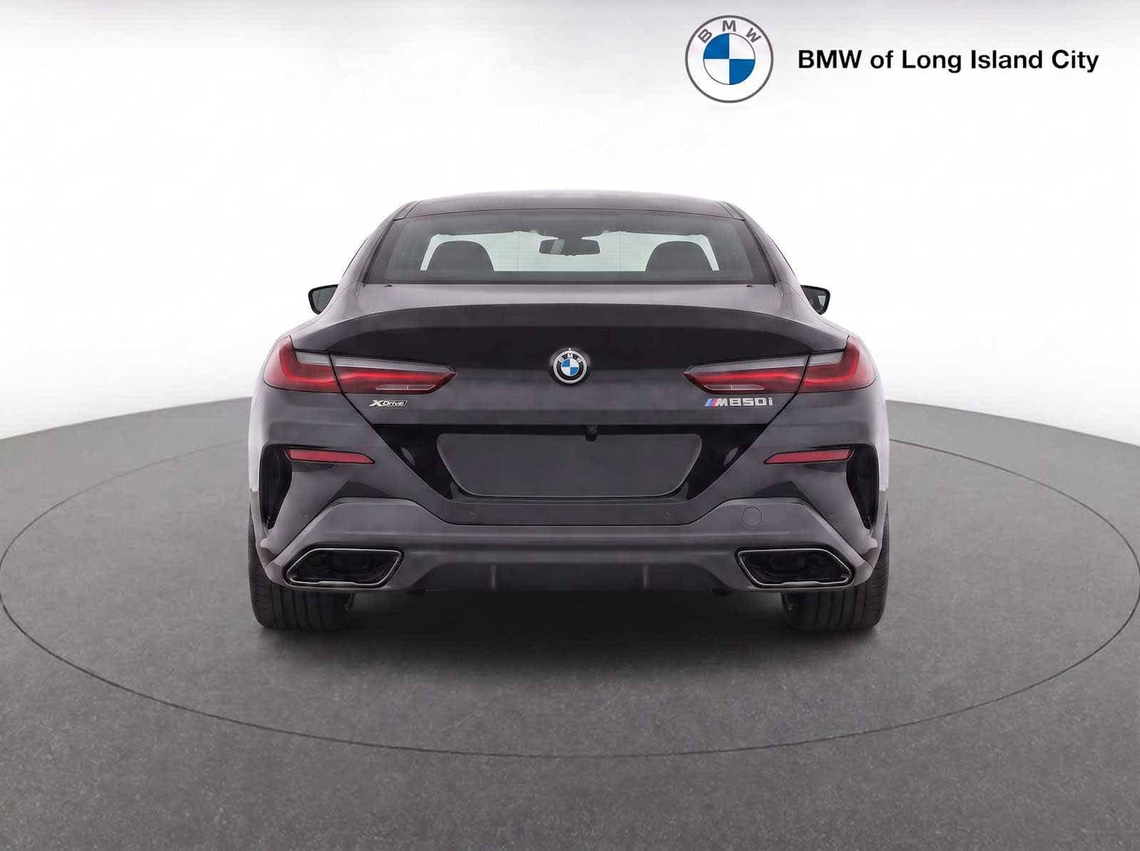 2026 BMW 8 Series M850i - Photo 6