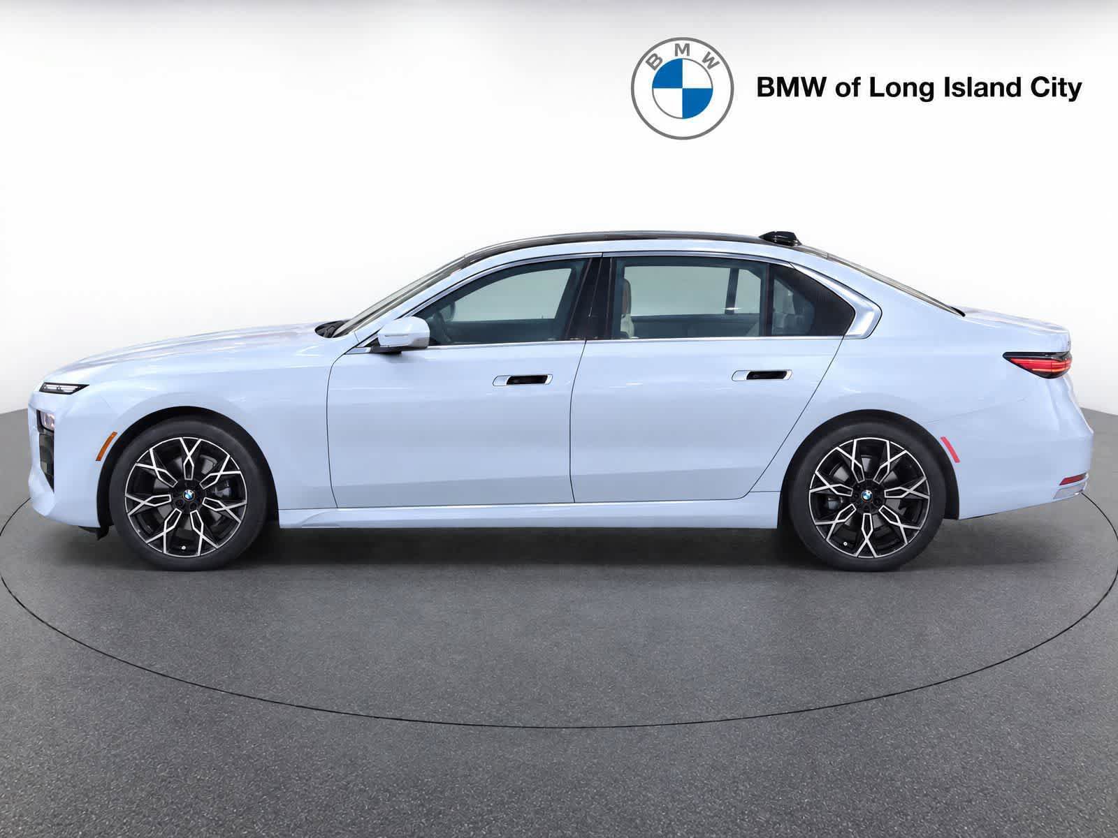 New 2027 BMW 740i xDrive Sedan