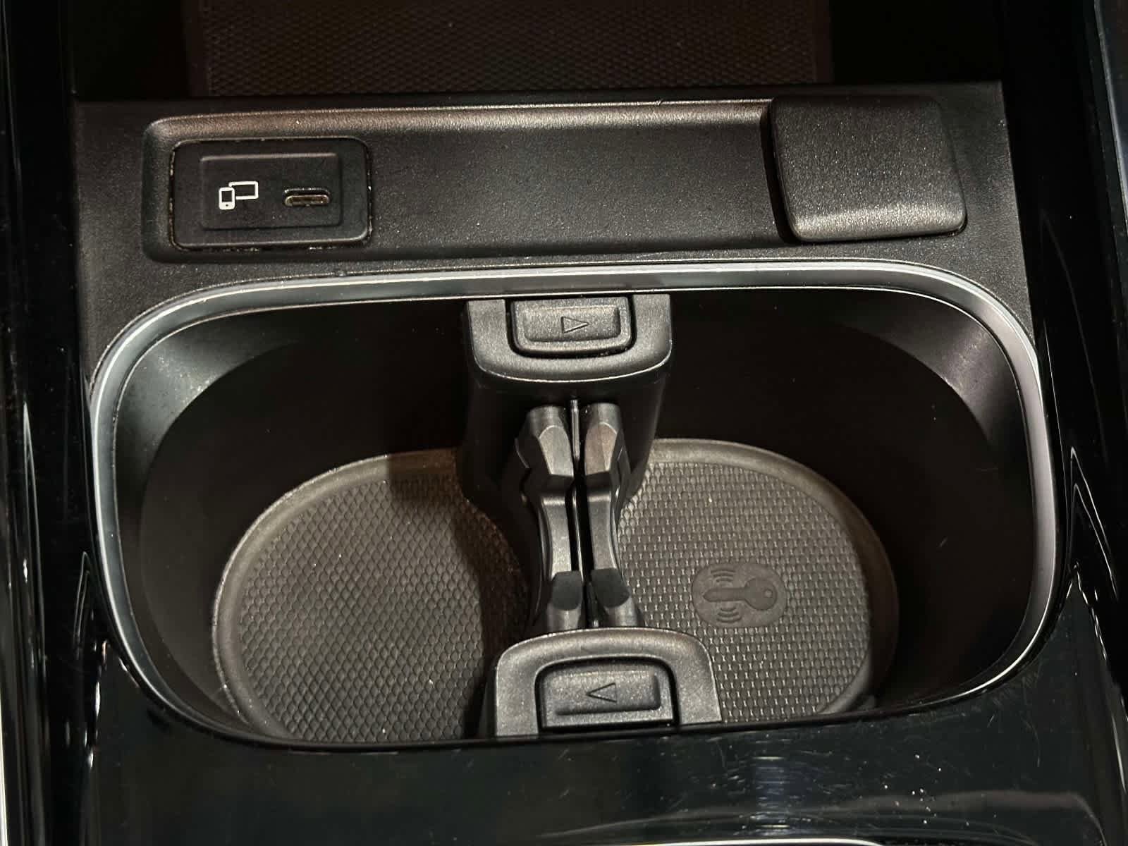 2023 Mercedes-Benz GLA Base - Photo 24