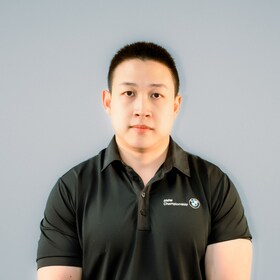 Staff member Jerry Tang from ID_51b05f