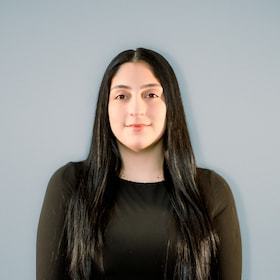 Staff member Melissa Candelaria from ID_41edfb