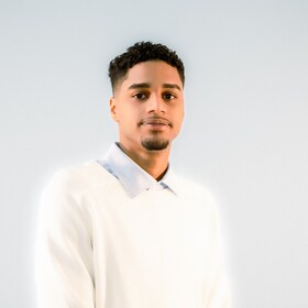 Staff member Alex Volquez from ID_f46120