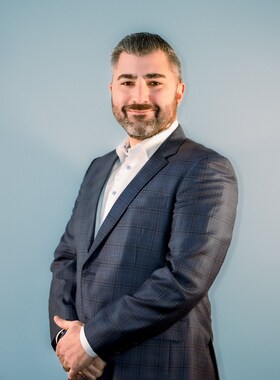 Staff member Bob Erickson  from ID_41edfb