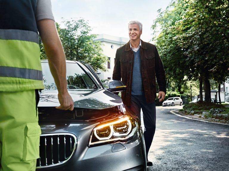 24 HOUR ROADSIDE ASSISTANCE 24 HOUR ROADSIDE ASSISTANCE